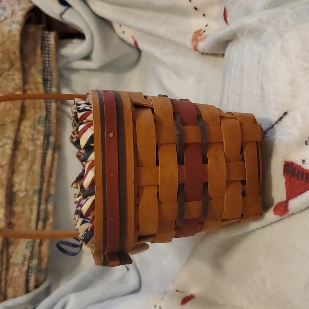 Longaberger basket - Picture 2 of 6